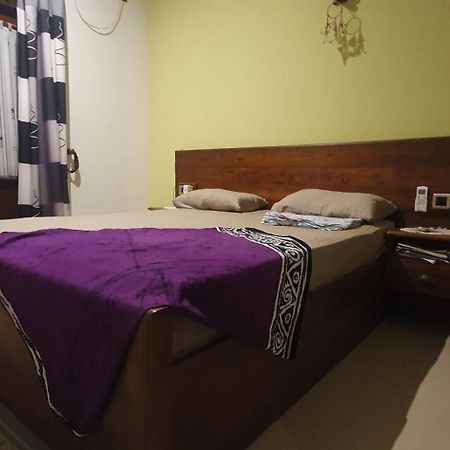 Aneta Private Home Negombo Buitenkant foto