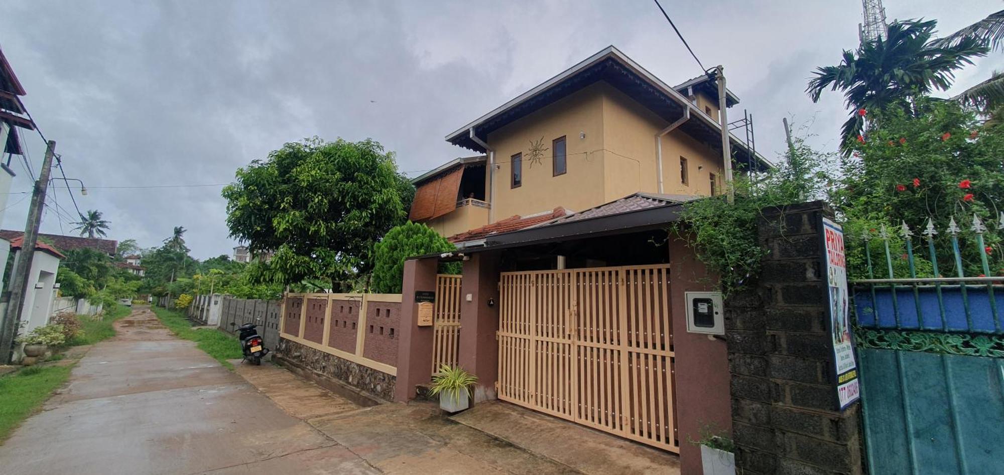 Aneta Private Home Negombo Buitenkant foto